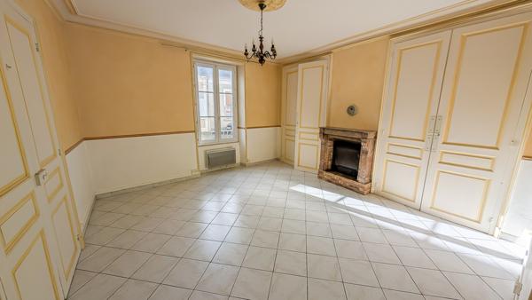 Mayet (72360) MAISON DE BOURG - 3 CHAMBRES