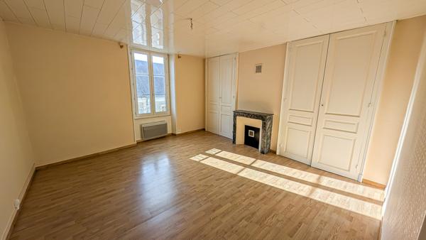 Mayet (72360) MAISON DE BOURG - 3 CHAMBRES