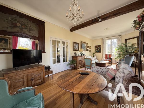 Maison à vendre 10 pièces 265,68 m² Nemours