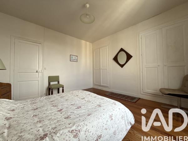 Maison à vendre 10 pièces 265,68 m² Nemours