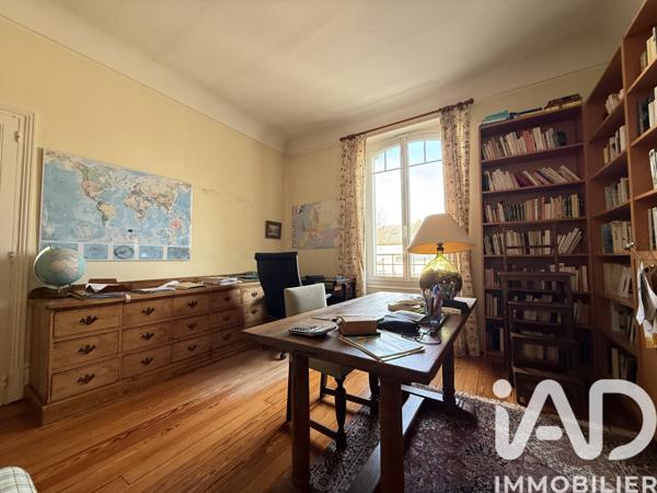 Maison à vendre 10 pièces 265,68 m² Nemours