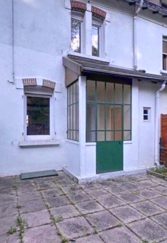 Maison avec jardin et potentiel à exploiter