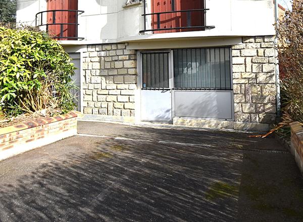 LOCAL de 2 pièces à vendre à Quincy sous Sénart -