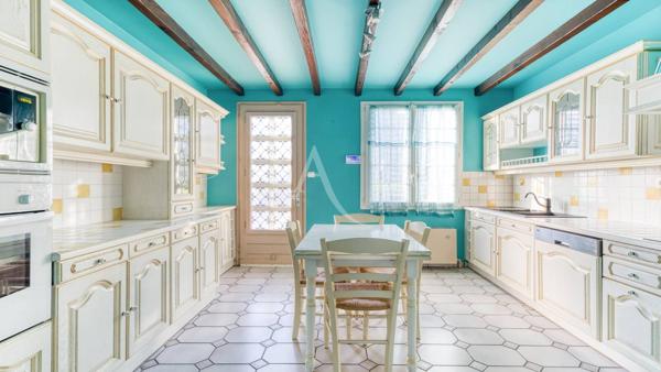 Maison Pontault Combault 7 pièce(s) 130 m2