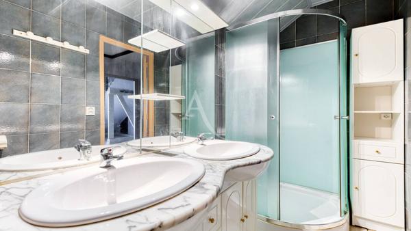 Maison Pontault Combault 7 pièce(s) 130 m2