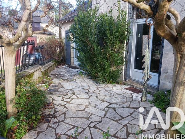 Maison à vendre 8 pièces 226 m² Sommières-du-Clain