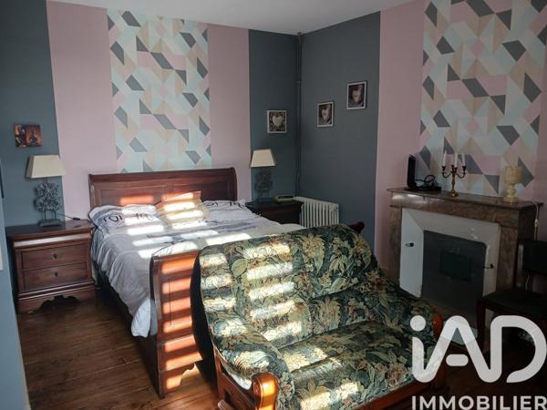 Maison à vendre 8 pièces 226 m² Sommières-du-Clain