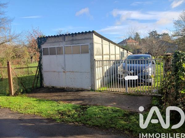 Maison à vendre 8 pièces 226 m² Sommières-du-Clain