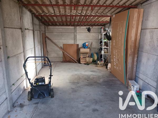 Maison à vendre 8 pièces 226 m² Sommières-du-Clain