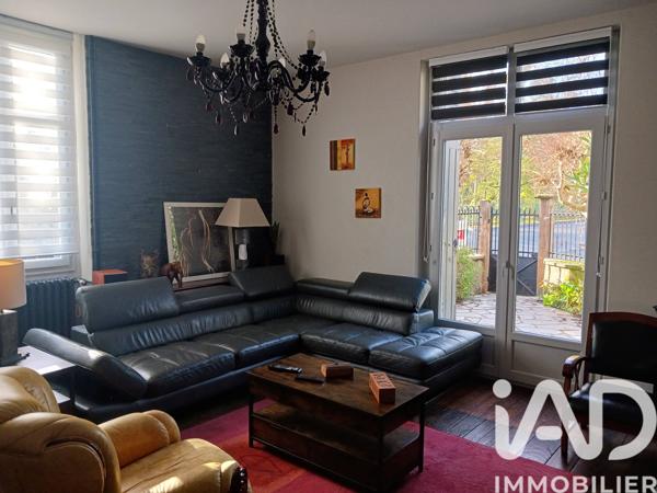 Maison à vendre 8 pièces 226 m² Sommières-du-Clain