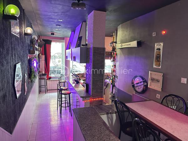 À VENDRE – Fonds de commerce Bar à Sedan 

Vous rêvez de reprendre un établissement à taille humaine avec un logement sur place ? Découvrez cette belle opportunité au cœur de Sedan !

✅ Fonds de commerce de bar
✅ Prix : 39 900 € FAI
✅ Bail commercial 9 ans en cours jusqu’en avril 2034
✅ Loyer mensuel : 580 €
✅ Appartement T3 ( 2 chambres ) au-dessus du bar avec accès privatif directement depuis l’établissement
✅ Possibilité de concilier activité professionnelle et habitation sur place
✅ Faibles charges fixes pour démarrer ou développer votre activité sereinement

Une opportunité idéale pour un professionnel du secteur ou une personne souhaitant se lancer dans l’exploitation d’un commerce convivial.

Contactez-moi pour une visite !