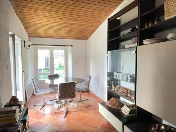 Maison à vendre à Salles-sur-Mer en Charente-Maritime (17220), ref : 17112-413
