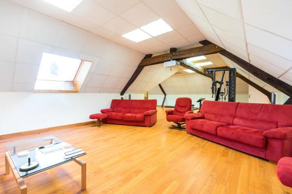 PROPRIETE ARC SUR TILLE DE 594 M2 SUR TERRAIN DE 2411 M2