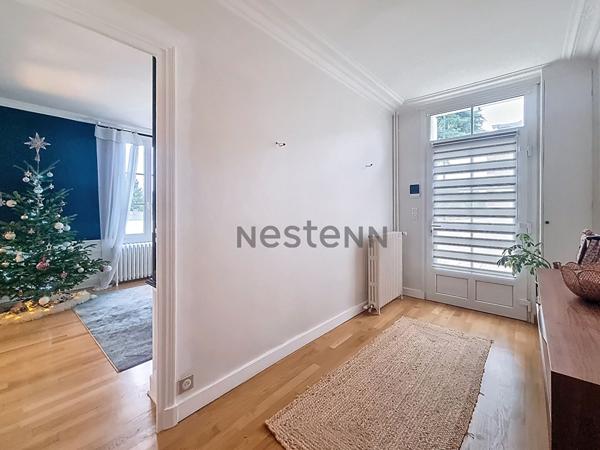 Maison bourgeoise de charme Saint-Cyr-sur-Loire - 180 m² avec 8 pièces avec 4 chambres - Jardin et garage