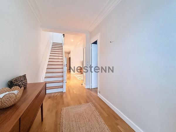 Maison bourgeoise de charme Saint-Cyr-sur-Loire - 180 m² avec 8 pièces avec 4 chambres - Jardin et garage