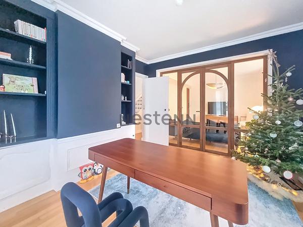 Maison bourgeoise de charme Saint-Cyr-sur-Loire - 180 m² avec 8 pièces avec 4 chambres - Jardin et garage