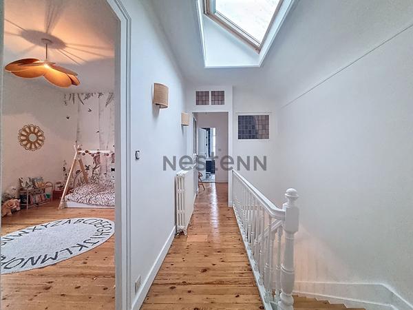 Maison bourgeoise de charme Saint-Cyr-sur-Loire - 180 m² avec 8 pièces avec 4 chambres - Jardin et garage