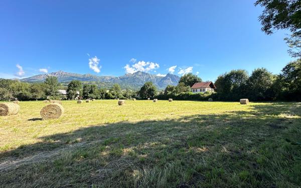 Terrain à vendre    Chabottes