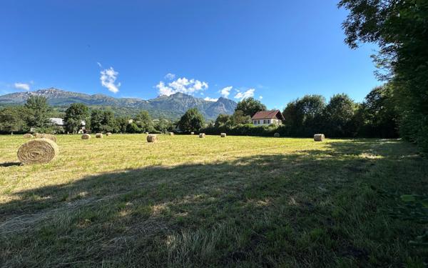 Terrain à vendre    Chabottes