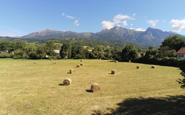 Terrain à vendre    Chabottes