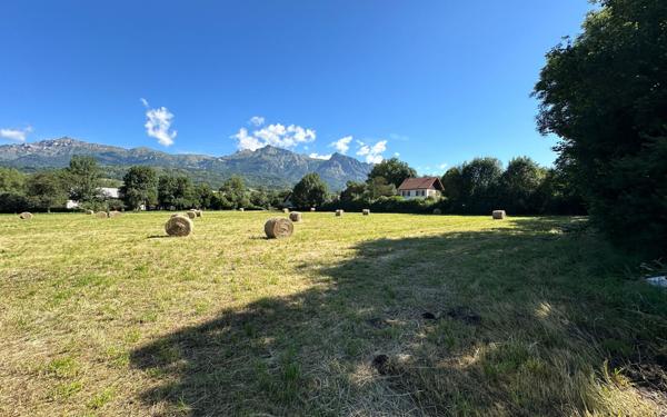 Terrain à vendre    Chabottes