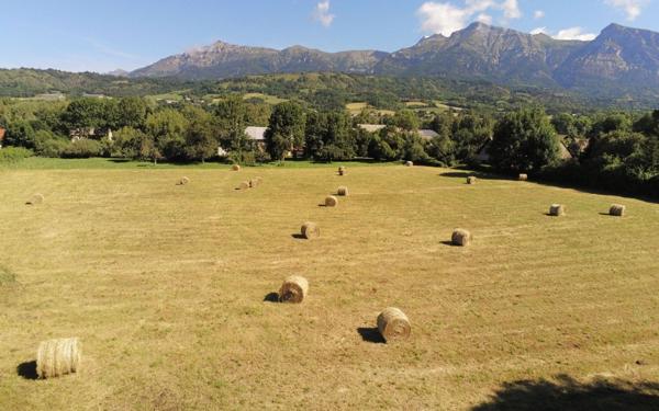 Terrain à vendre    Chabottes