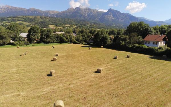 Terrain à vendre    Chabottes