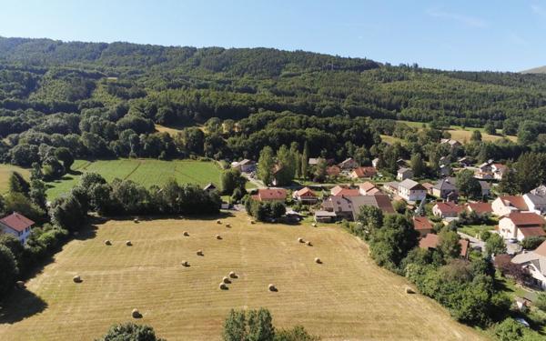 Terrain à vendre    Chabottes