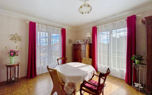 Maison à vendre    6 pièces •  Bergerac