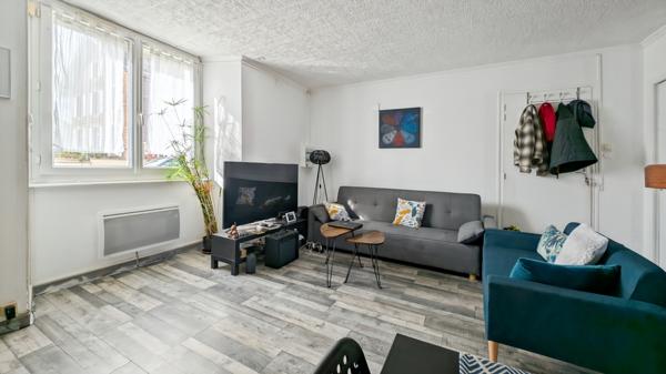 Bédée (35137) immeuble - 3 appartements - 138m²