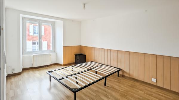 Bédée (35137) immeuble - 3 appartements - 138m²