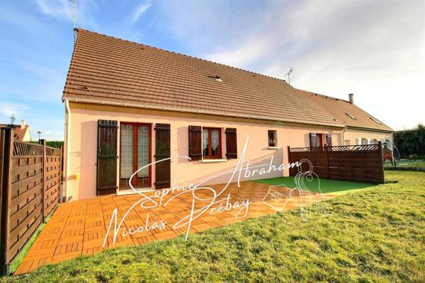 Maison de plain-pied, 4 chambres, garage et jardin