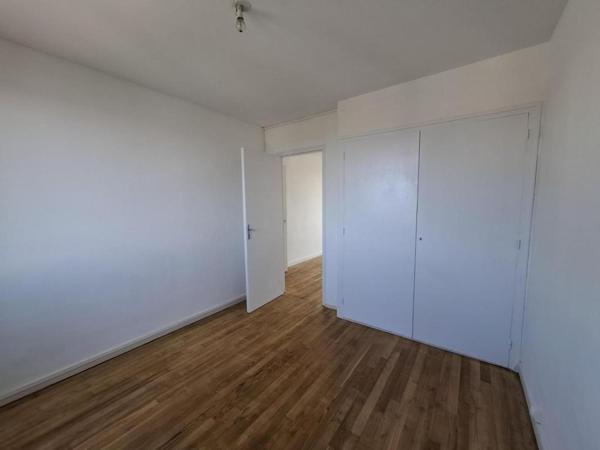 Appartement T4 à louer - 66 m² (réf : 506895)
