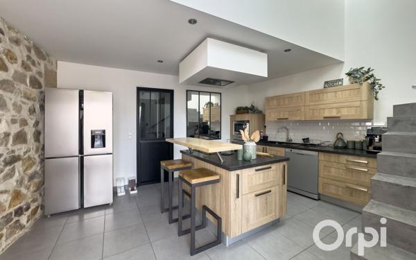 Maison à vendre    4 pièces •  Jonquières-Saint-Vincent