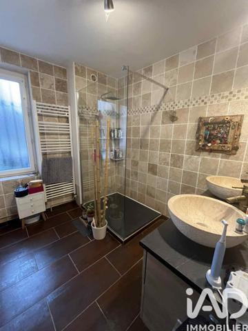 Maison à vendre 4 pièces 125 m² Champs-sur-Yonne