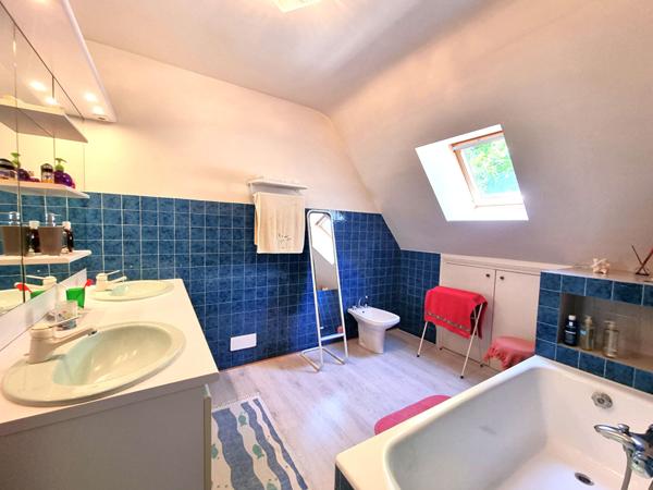 Maison Clohars Carnoet 7 pièce(s) 149.17 m2