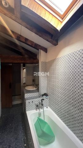 Mouguerre (64990) De nouveau à la vente, Maison Basque historique de 1730, à rénover, située au bourg de Mouguerre