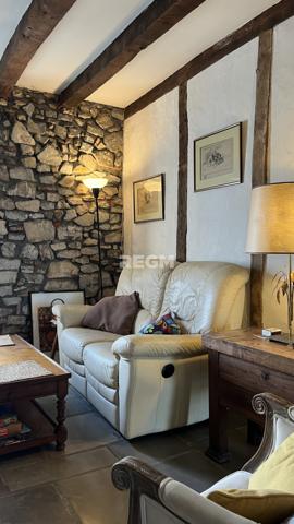 Mouguerre (64990) De nouveau à la vente, Maison Basque historique de 1730, à rénover, située au bourg de Mouguerre
