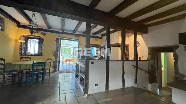 Mouguerre (64990) De nouveau à la vente, Maison Basque historique de 1730, à rénover, située au bourg de Mouguerre