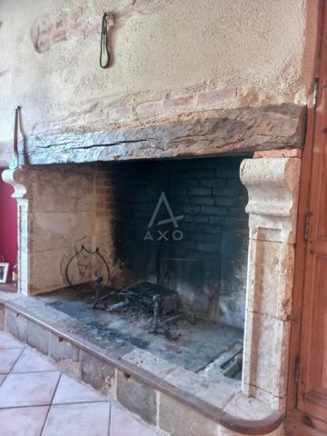 Très belle maison bourgeoise au coeur d'un village paisible