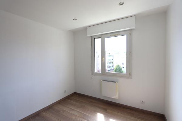 Appartement
         3 pièces
        - 64 m² Exclusivité 259 000 € *