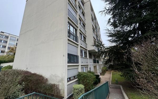Appartement à louer    1 pièce •  Fontenay-sous-Bois