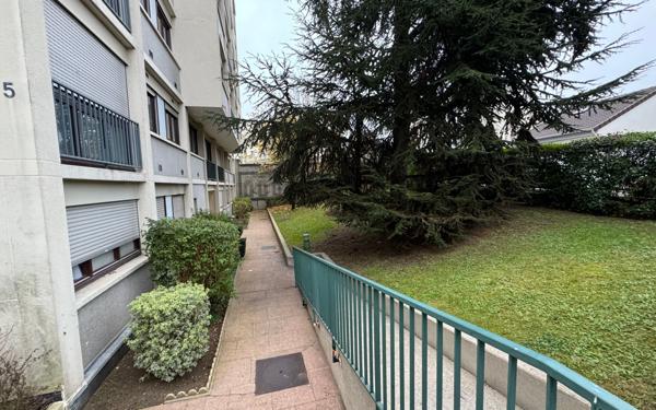 Appartement à louer    1 pièce •  Fontenay-sous-Bois