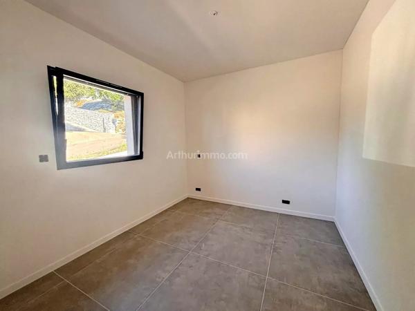 Vente                                                      Appartement
                        
                     3 pièces                      53 m2                     à Grosseto-Prugna