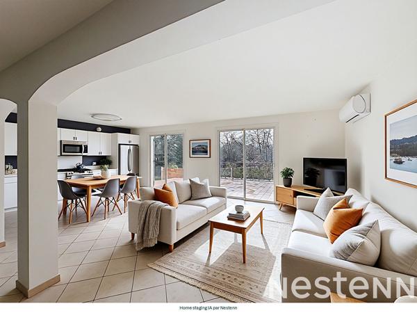 Maison Saint Maximin La Sainte Baume de 160 m² sur un terrain arboré de 1748 m² avec une piscine et un garage.