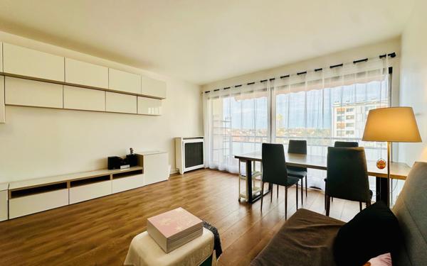 Appartement à louer    3 pièces • 70,92 m2 Saint-Maur-des-Fossés