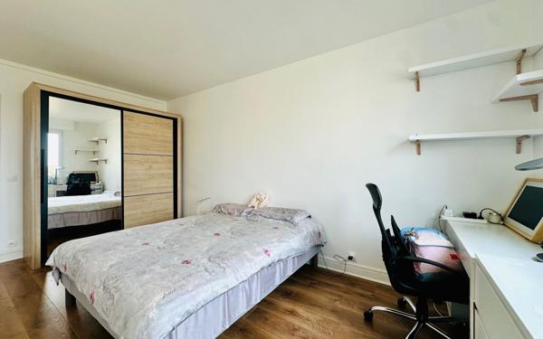 Appartement à louer    3 pièces • 70,92 m2 Saint-Maur-des-Fossés