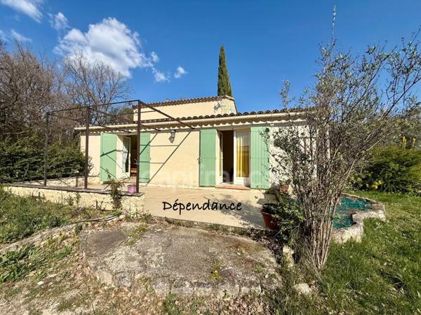 Proprieté de 150 m2 avec dépendance à vendre 7 pièces LAURIS (84)