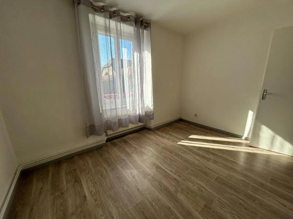 Appartement à louer 2 pièces 51.12m²