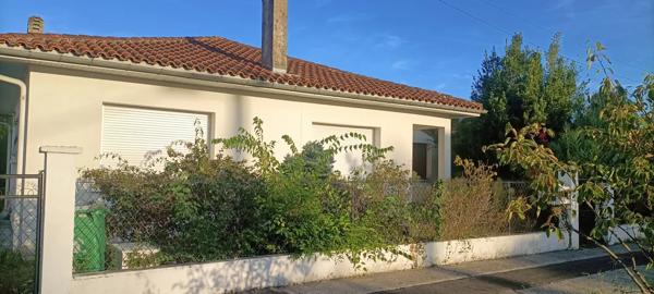 CAUDERAN PROCHE CAPEYRON - MAISON A REPENSER SUR TERRAIN DE